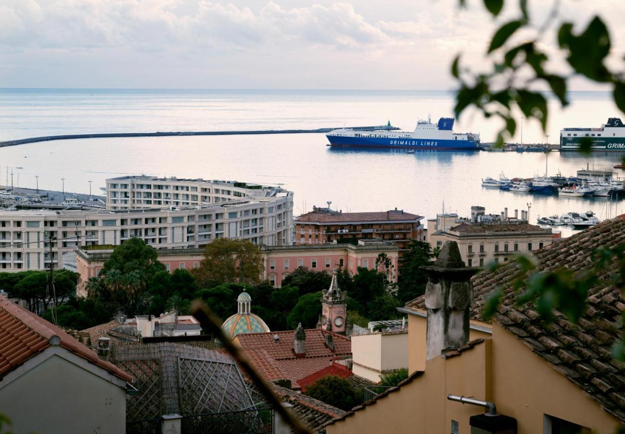 Casa "Positano" Da Ely - Salerno Centro Con Self Check-In Apartment Ngoại thất bức ảnh